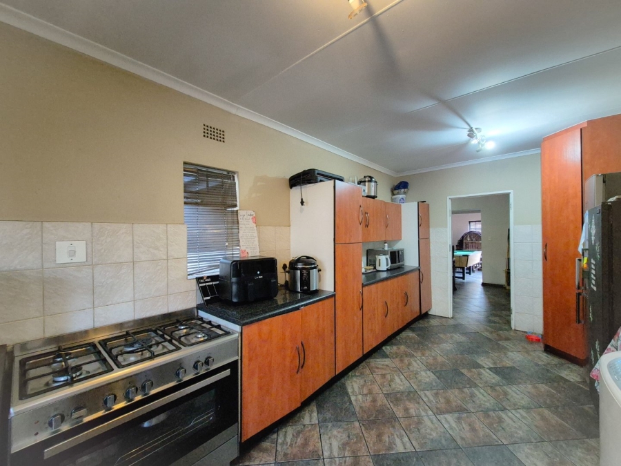 4 Bedroom Property for Sale in Vaalpark Free State